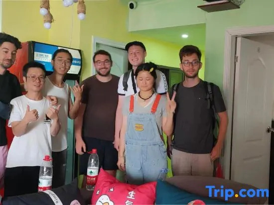 Four rooftop garden youth hostels