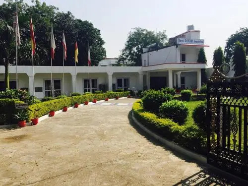 Hotel Ganesha Garden Villa Khajuraho