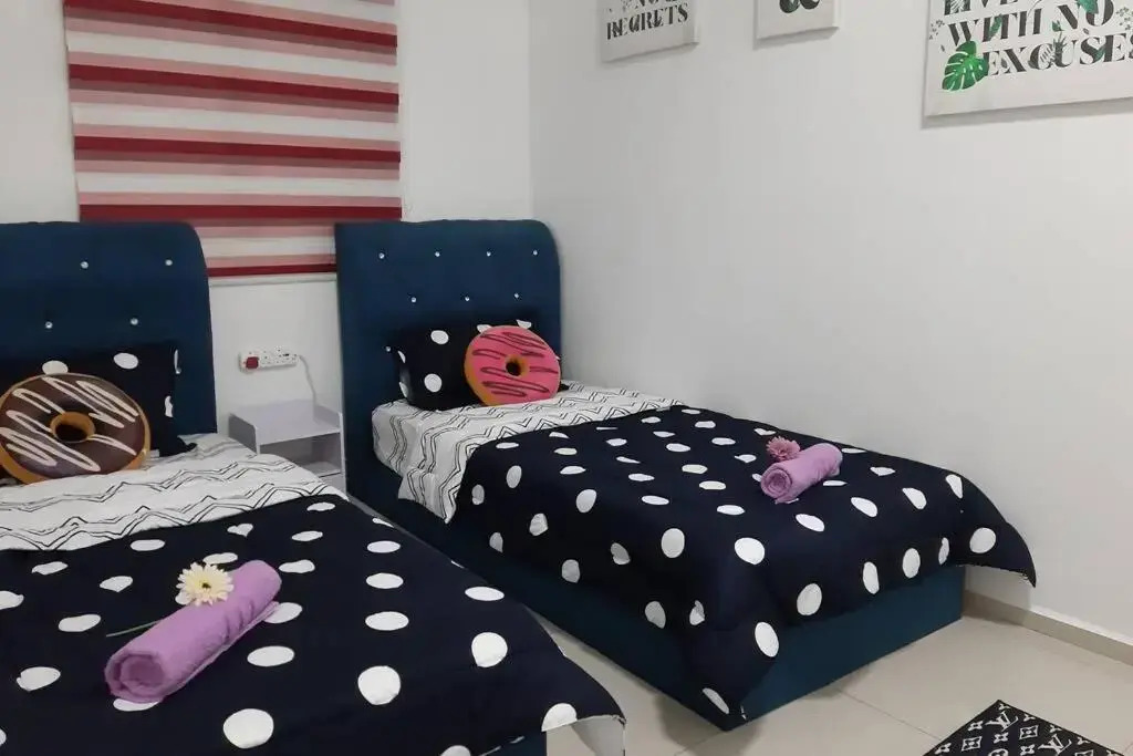 Avengers Homestay @ KLIA + FREE Wifi & Netflix