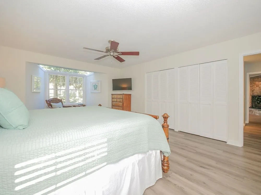 25 Red Maple