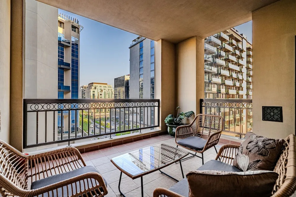 Fairmont South Residence 412