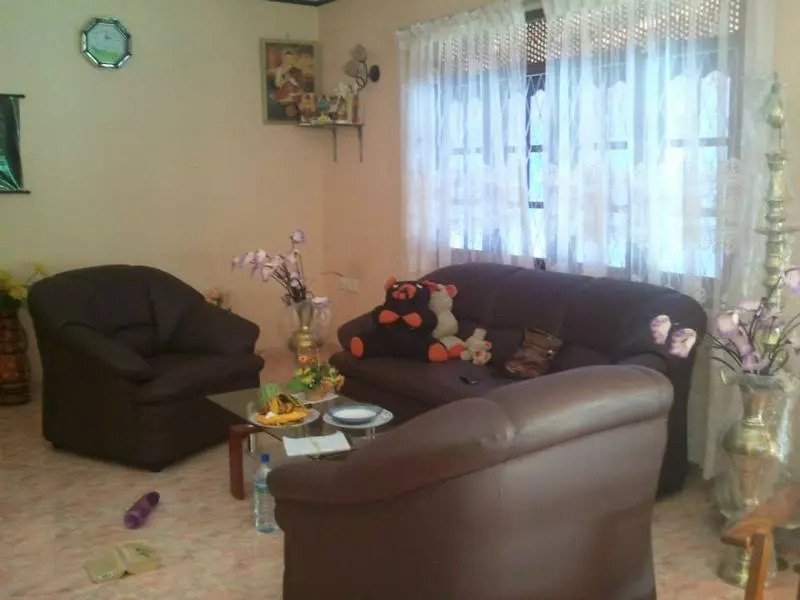 Damith Tourist Villa