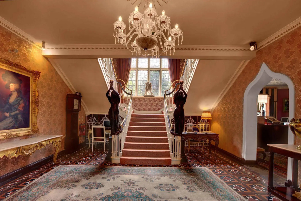 Cabra Castle Hotel