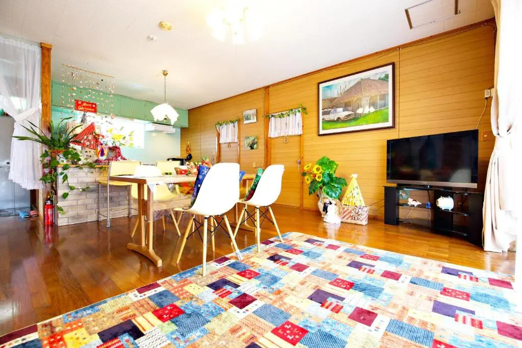 Bi ONE House 2F
