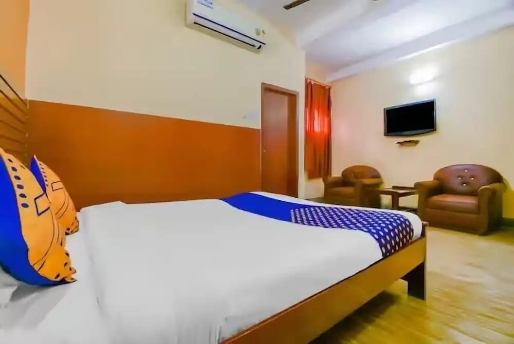 Hotel Embassy