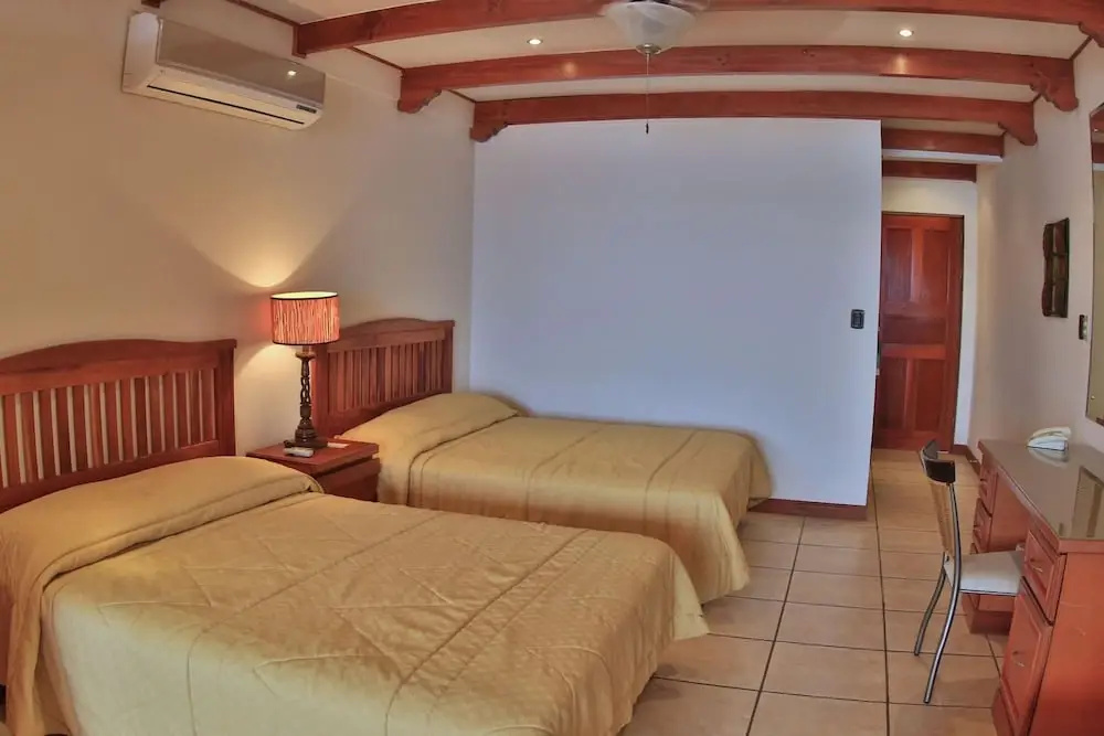 Oceanview Studio Apartment with Community Pool & Views of Flamingo Marina