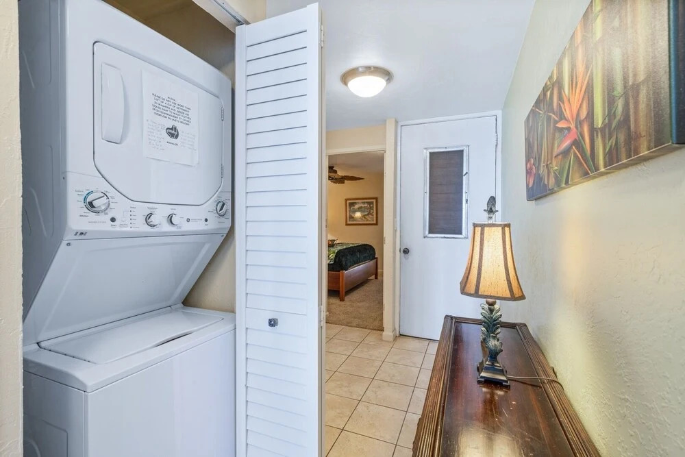 Kaleialoha 209 1 Bedroom Condo by RedAwning
