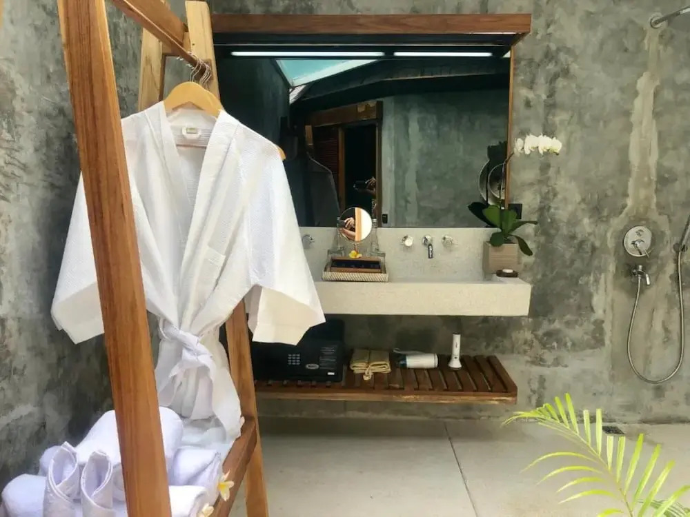 The Sender Pool Suites