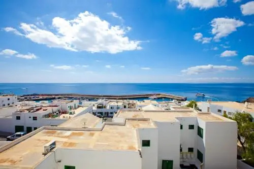 lanzholidays.com