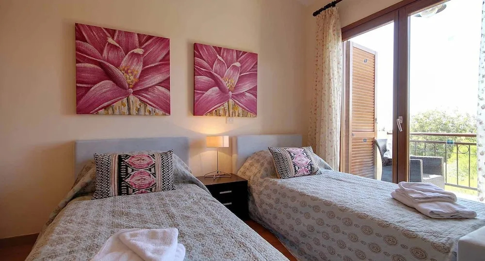 Villa HG12 - Athina