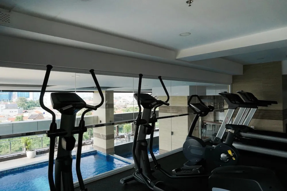 Big And Cozy 3br Apartment at Maqna Residence