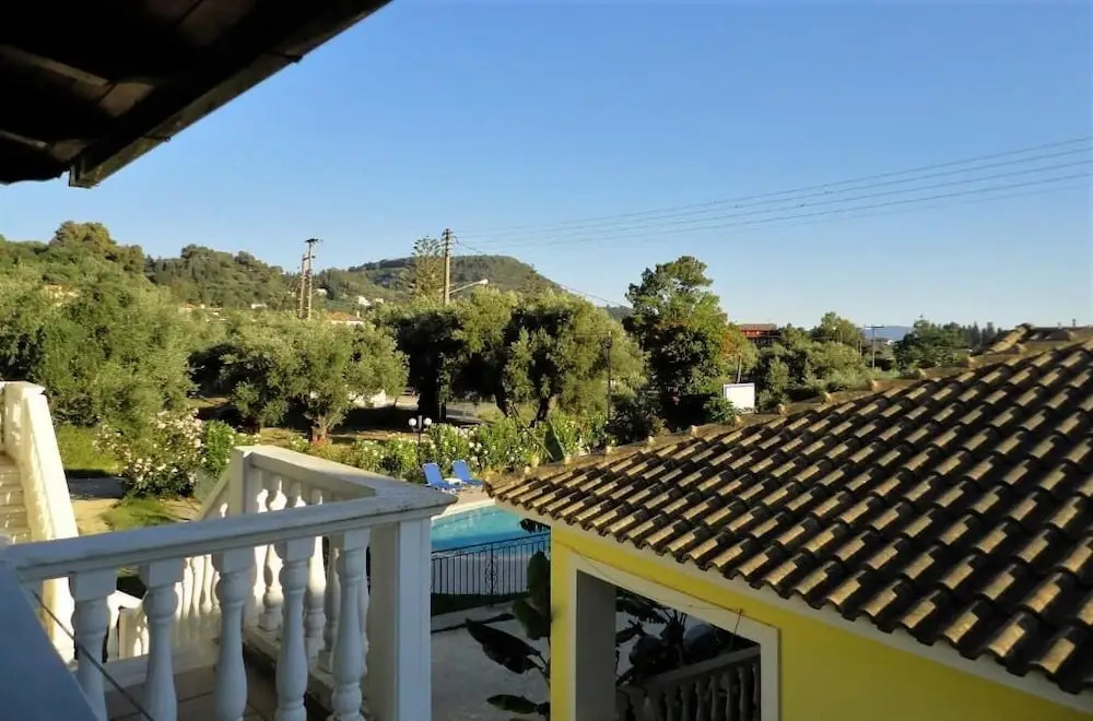 Tonia Apartments