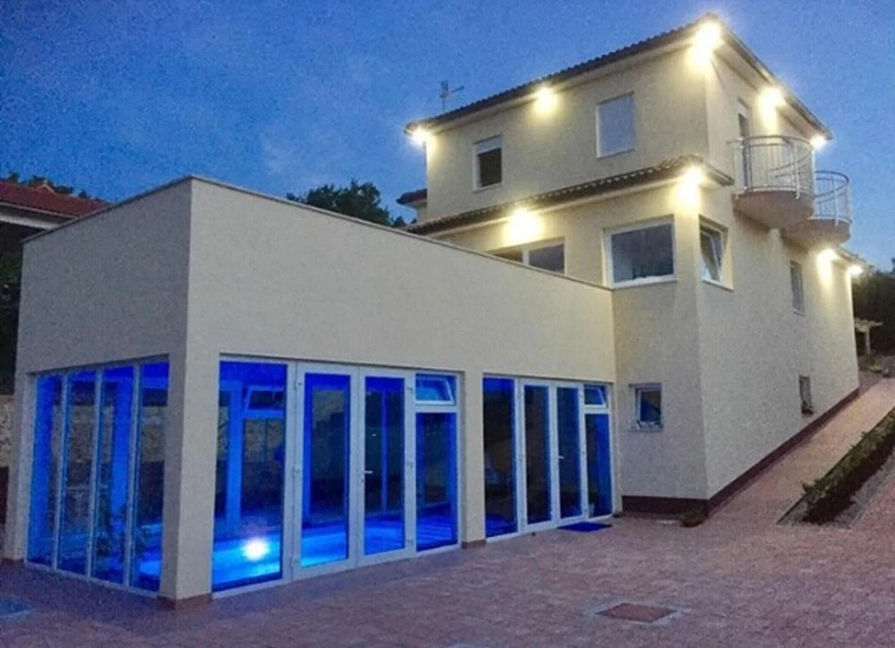 Three-Bedroom Holiday home with Sea View in Klimno