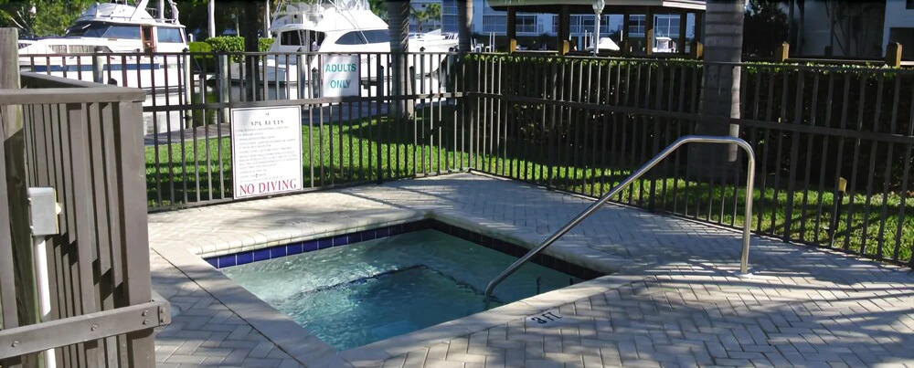 Estero Blvd Condo #258883 2 Bedrooms 2.5 Bathrooms Condo