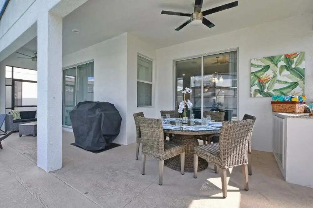 4718sh - Storey Lake