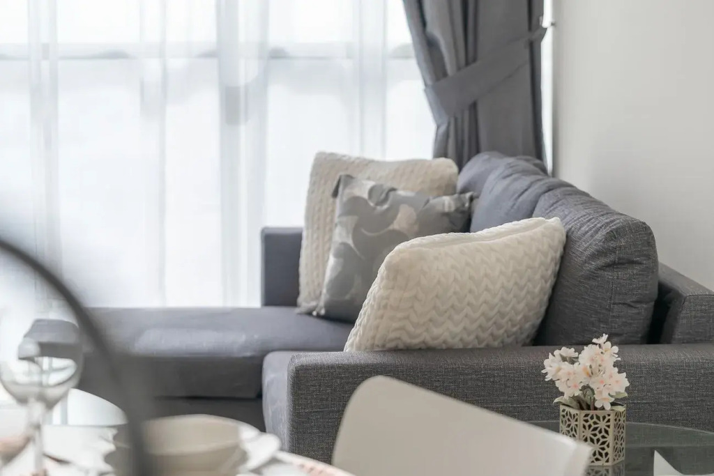 Flat With Amenities Included In Oudah Tower