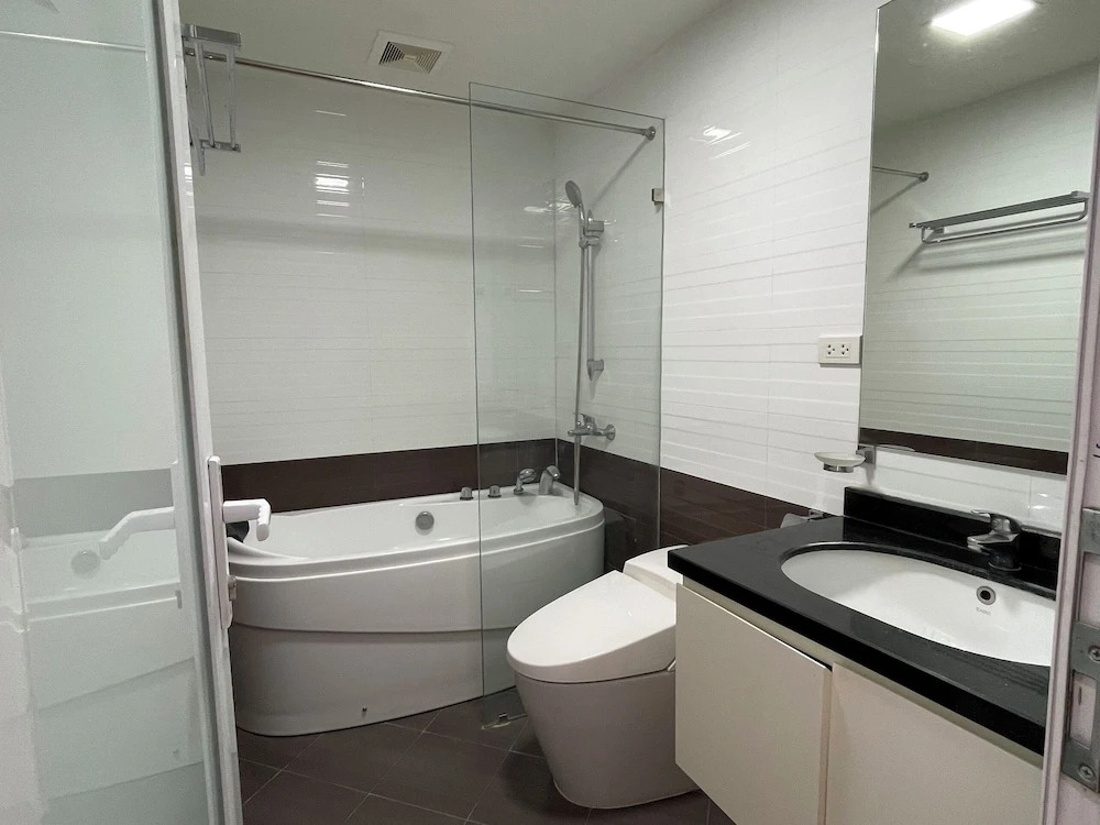 NINE HOUSING 92 Dao Tan