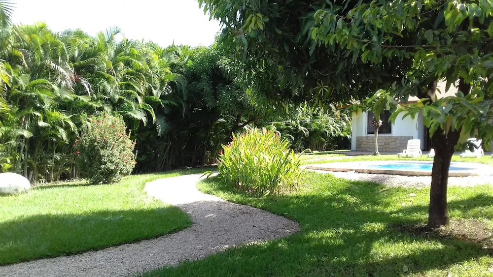 OceanBlue Samara Lodge