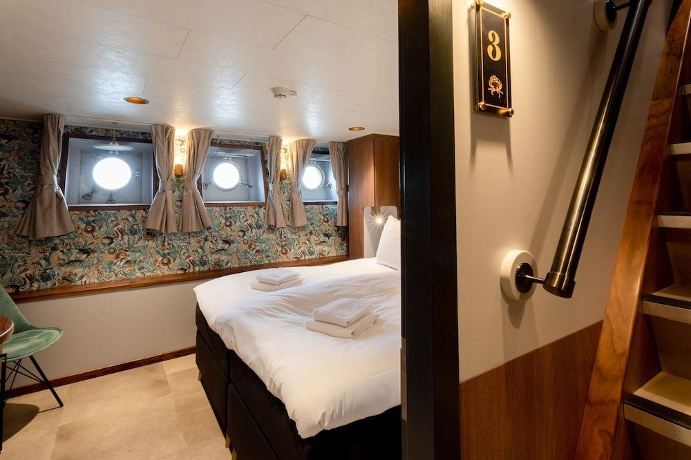 Hotelboot Koningin Emma I Kloeg Collection