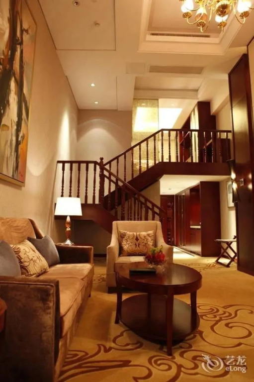 Dingding International Hotel