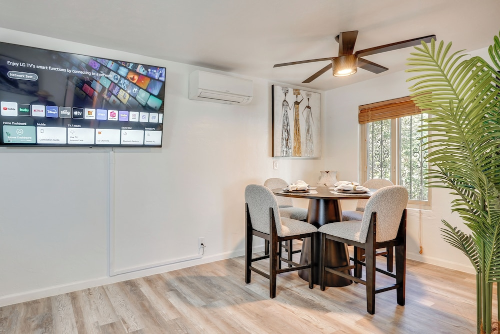 4 Mi to Dtwn & Gem Show! Pet-friendly Tucson Home