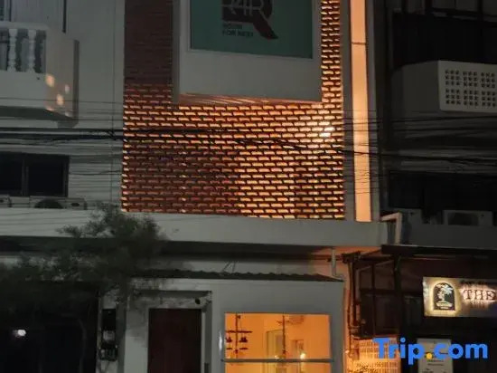 R4R RoomforRest Boutique Hotel Bangsaen Beach