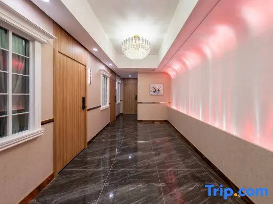 Steam Cat E-Sports Hotel (Jilin University Qianwei South Campus)