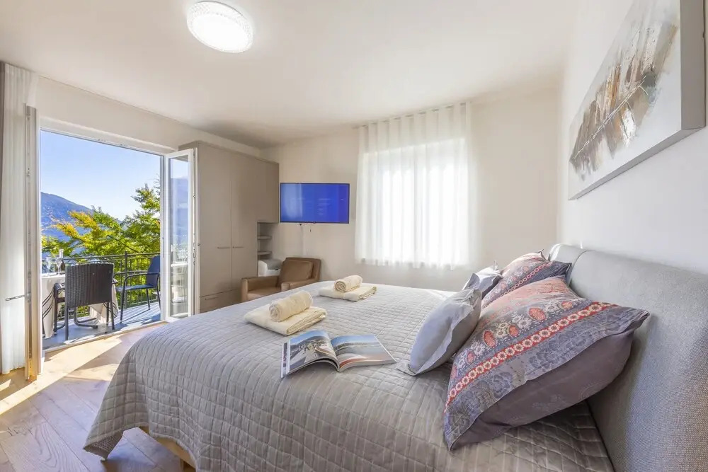 Lake Escape
