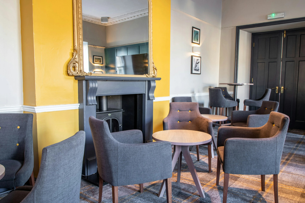 Arnos Manor Hotel