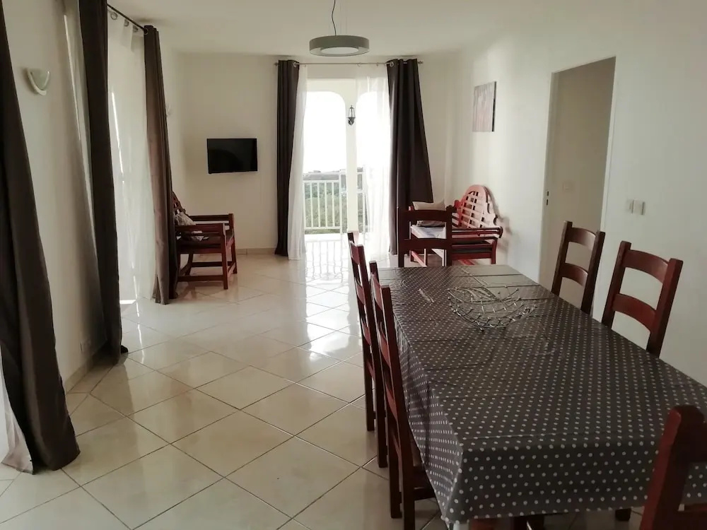 Apartment with 3 Bedrooms in Vieux Habitants, with Wonderful Sea View, Furnished Balcony And Wifi - 14 Km From the Beach