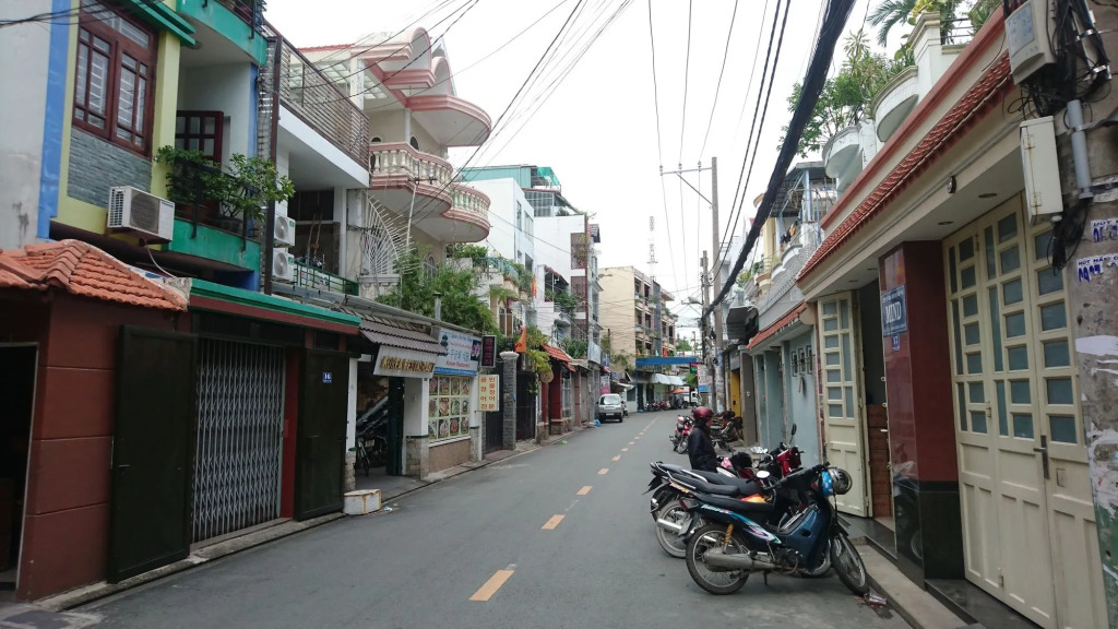 Modern SaiGon Hotel 2