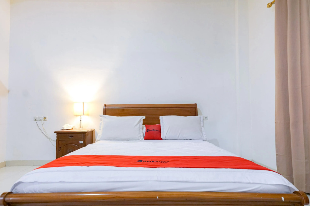 RedDoorz @ Avros Guest House Medan
