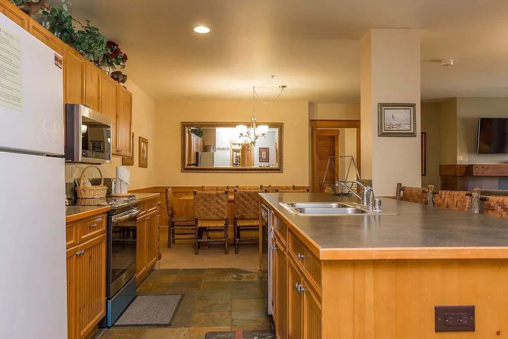Springs #8832 - 3 Br Condo