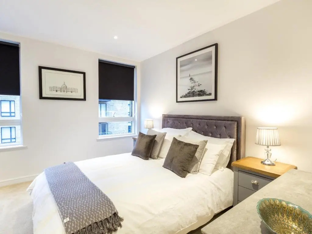 2 Bed Property Close to Heathrow Airport