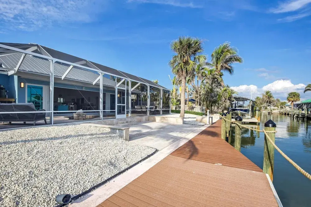 Paradise Palms