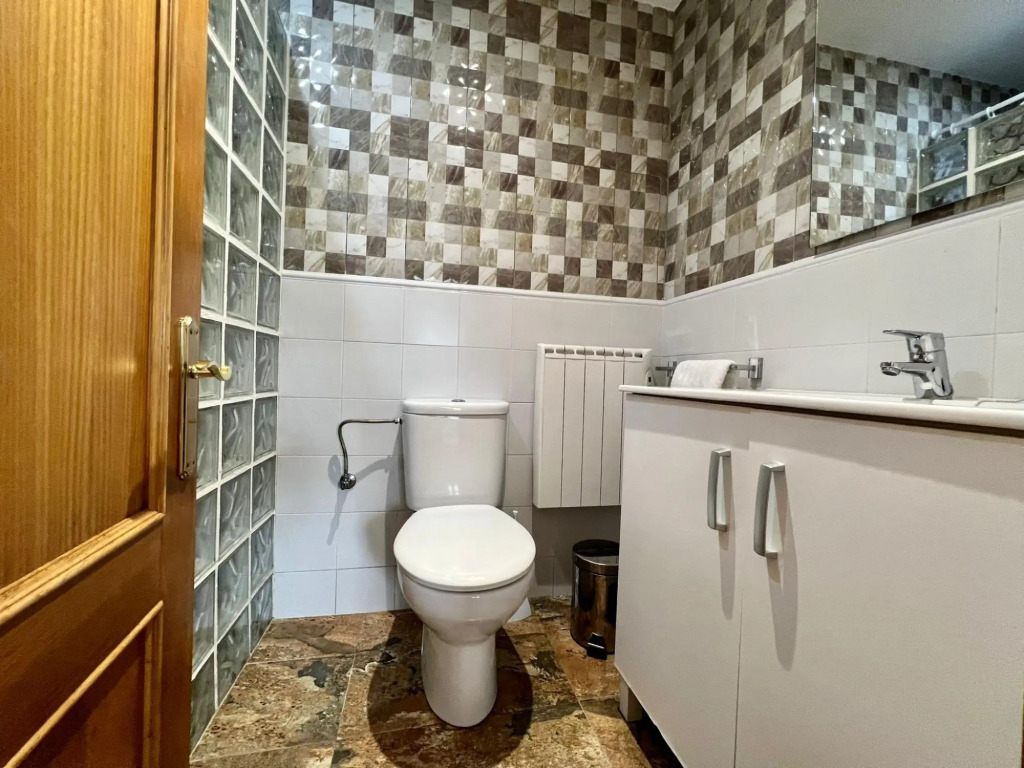 Casa de 3 dormitorios con Wifi en finca compartida
