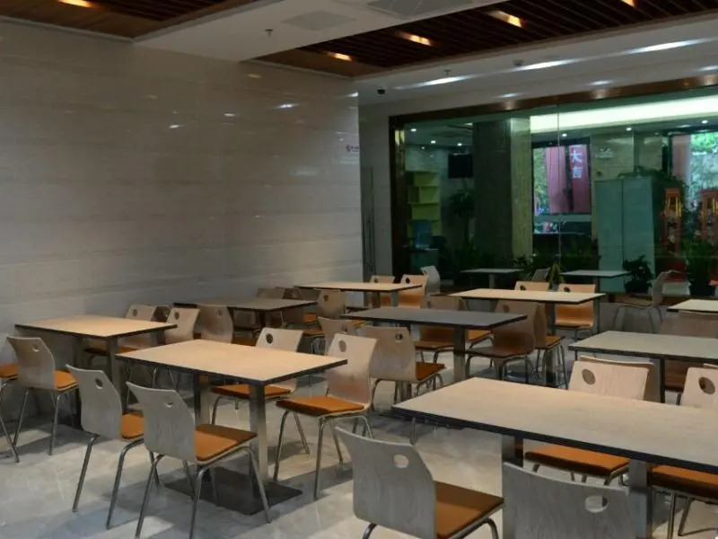 GreenTree Inn Road Subway Station Express Hotel