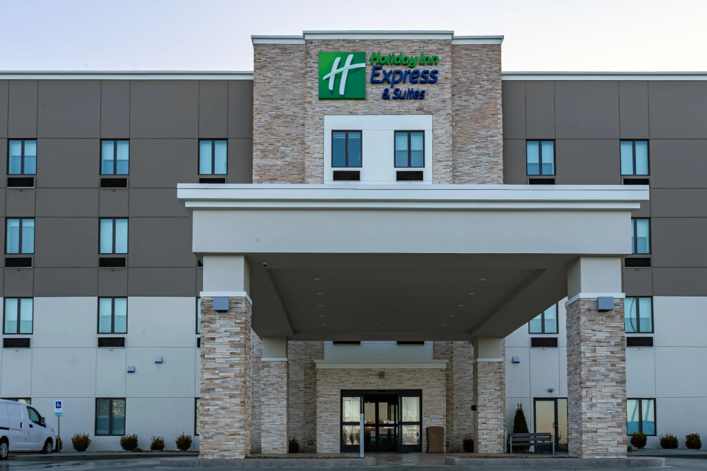 Holiday Inn Express & Suites - Columbus - Worthington by IHG