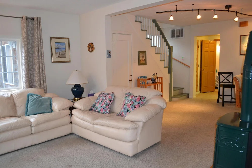 403 9th Ave