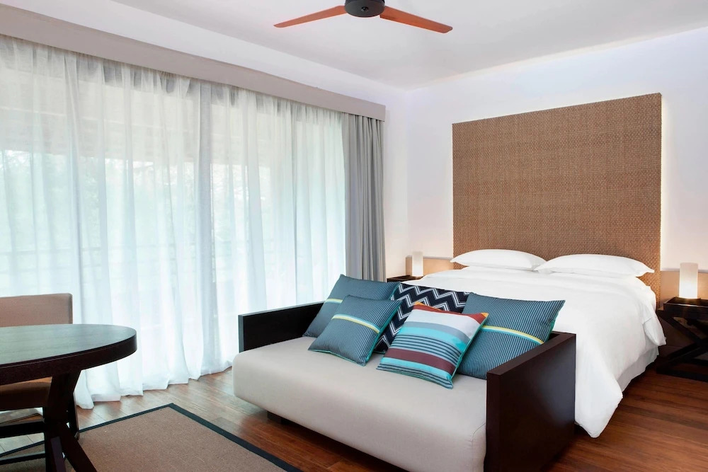 Sheraton New Caledonia Deva Spa & Golf Resort