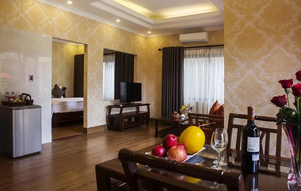 Sunny House Resort
