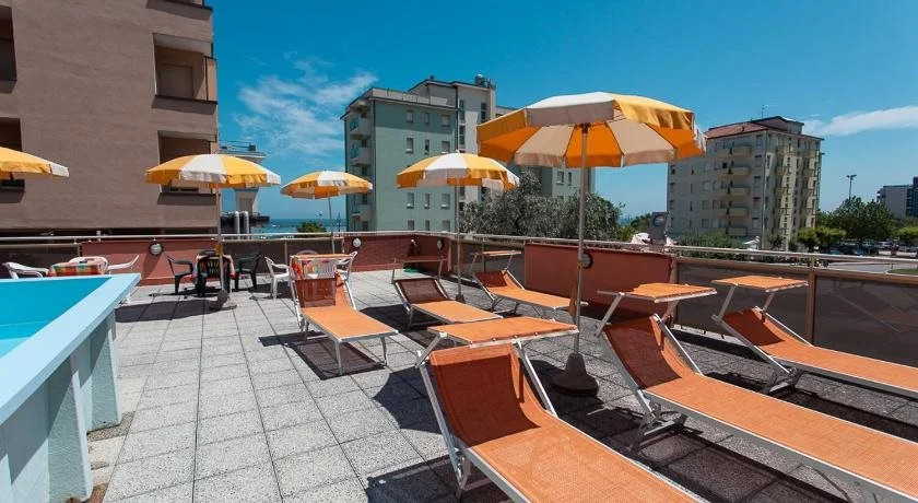 Hotel Joli