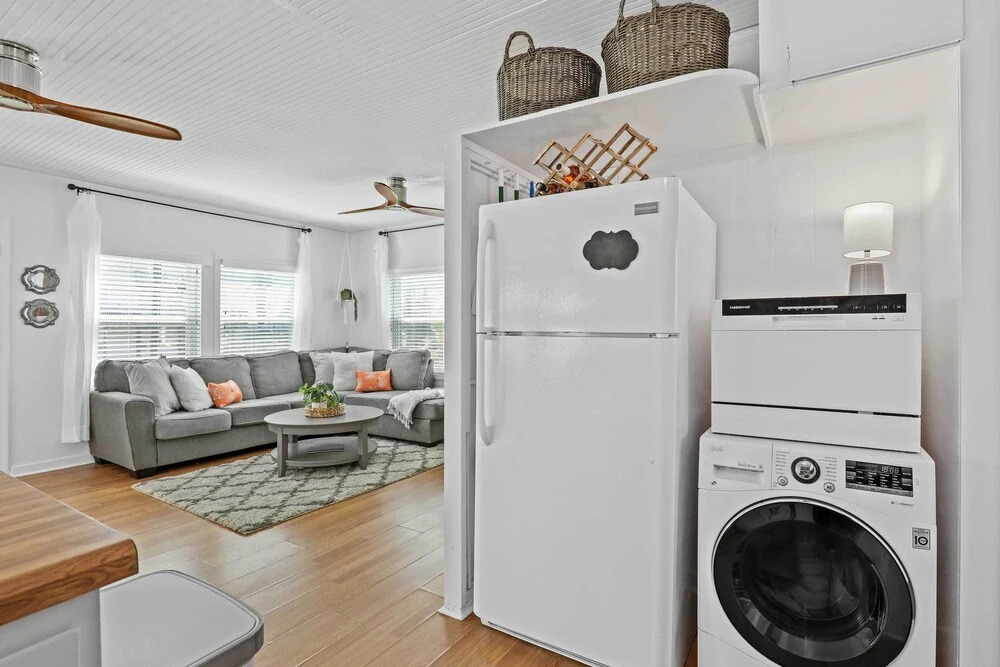 1 Mi to Shore: Bright Jamaica Beach Getaway!