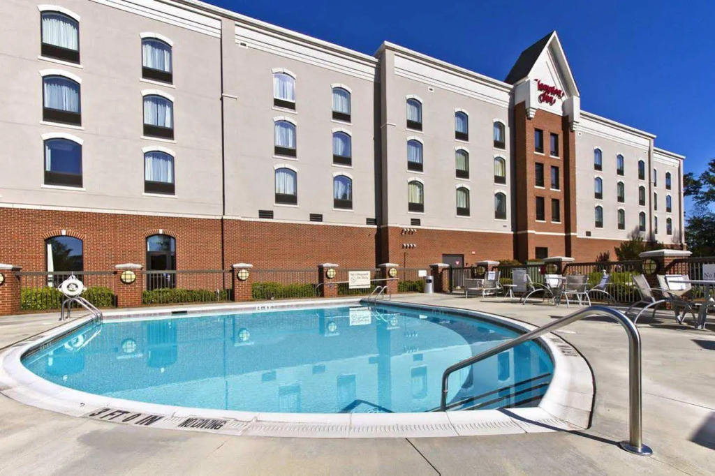 Hampton Inn Belmont at Montcross