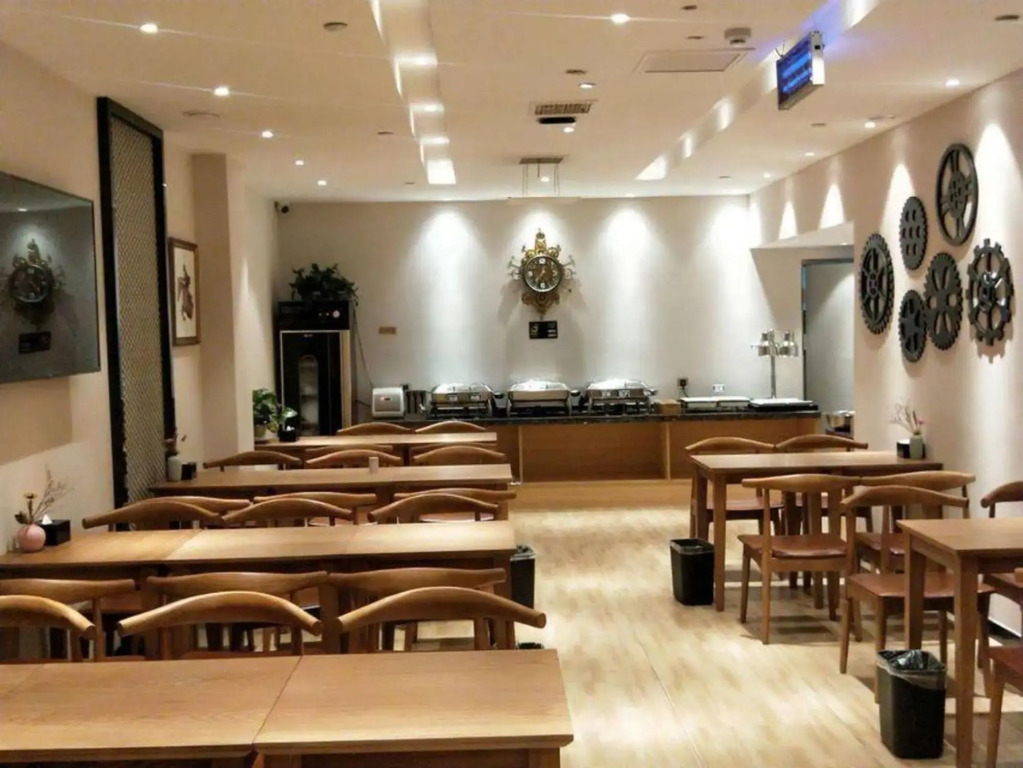 James Joyce Coffetel (Qingdao Pijiu Street, Zhongshan Park)