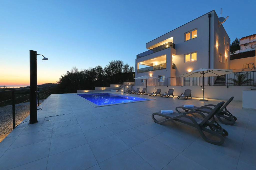 Villa Suton ZadarVillas