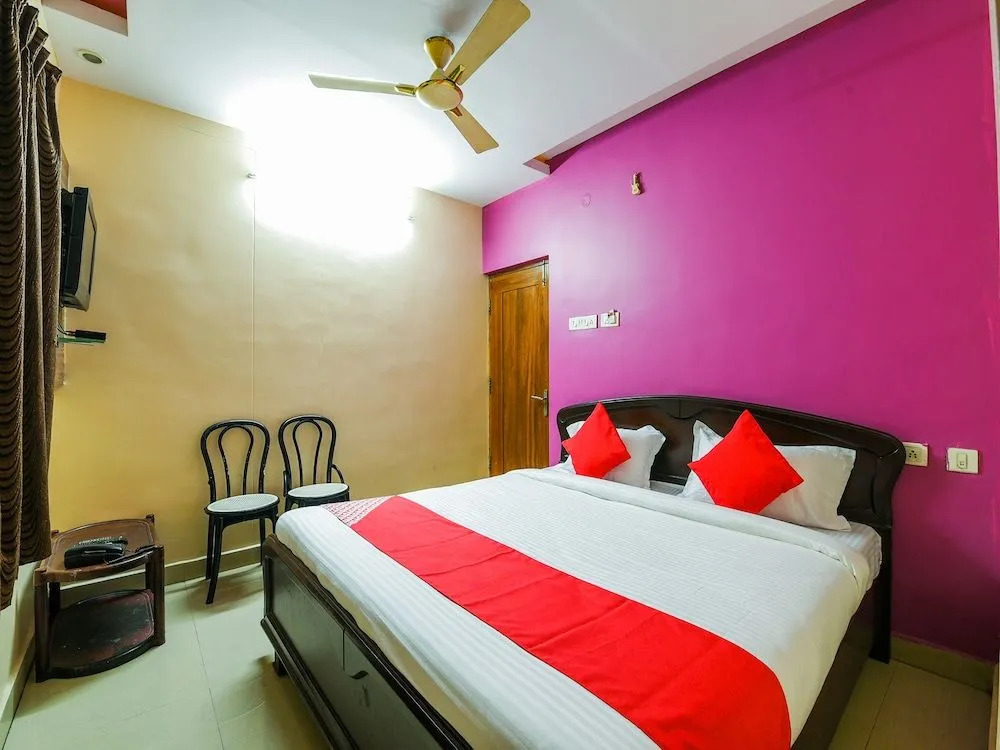 OYO 22116 Savera Inn Lodge