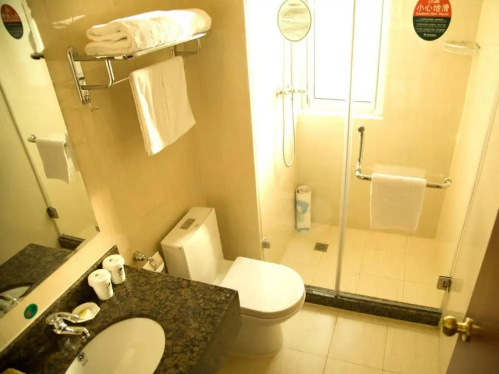 GreenTree Inn Jiujiang Railway Station Hotel