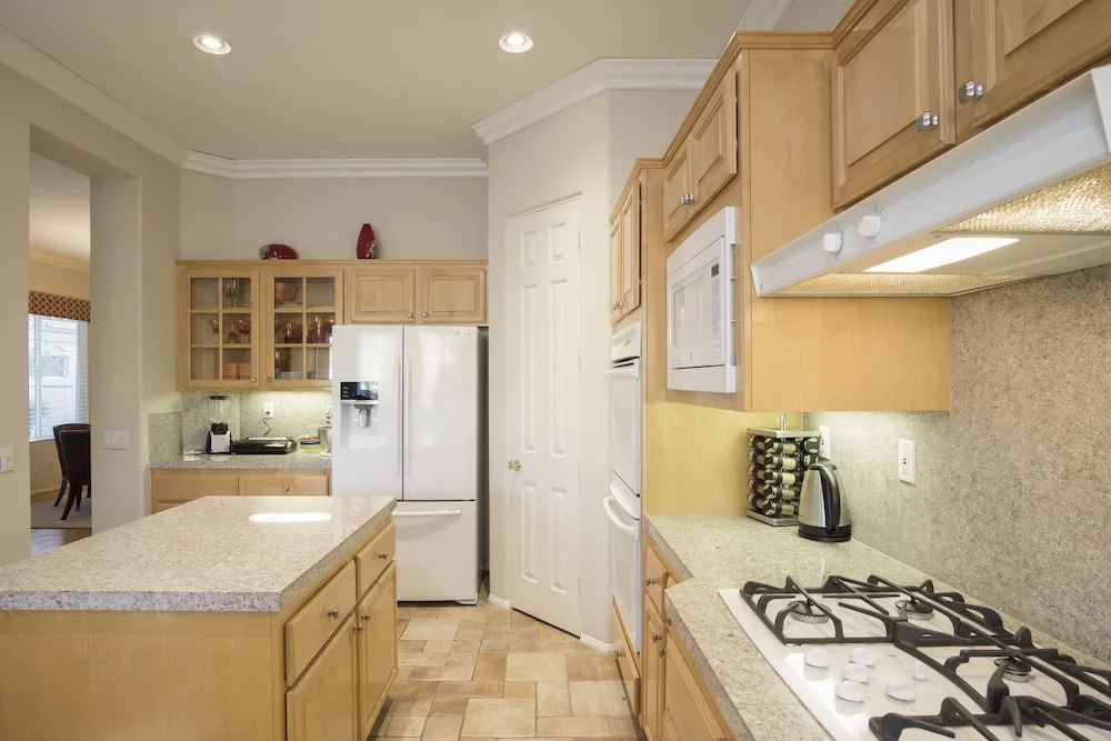 PGA West 3 Bedroom Golf Course House w Beautiful Pool and Spa by RedAw