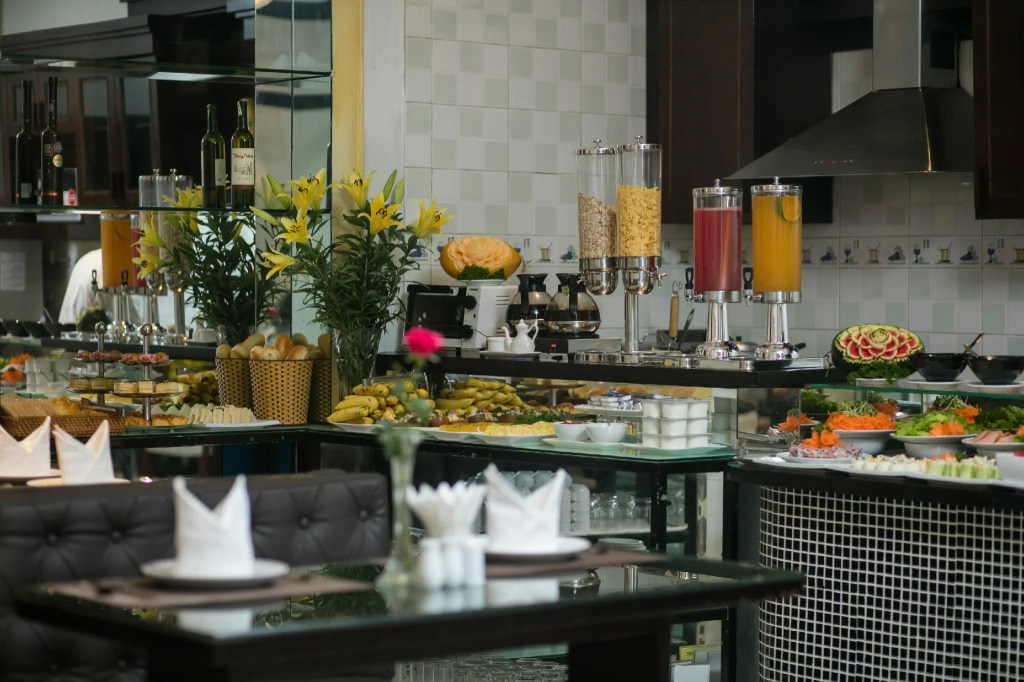 Golden Spring Hotel
